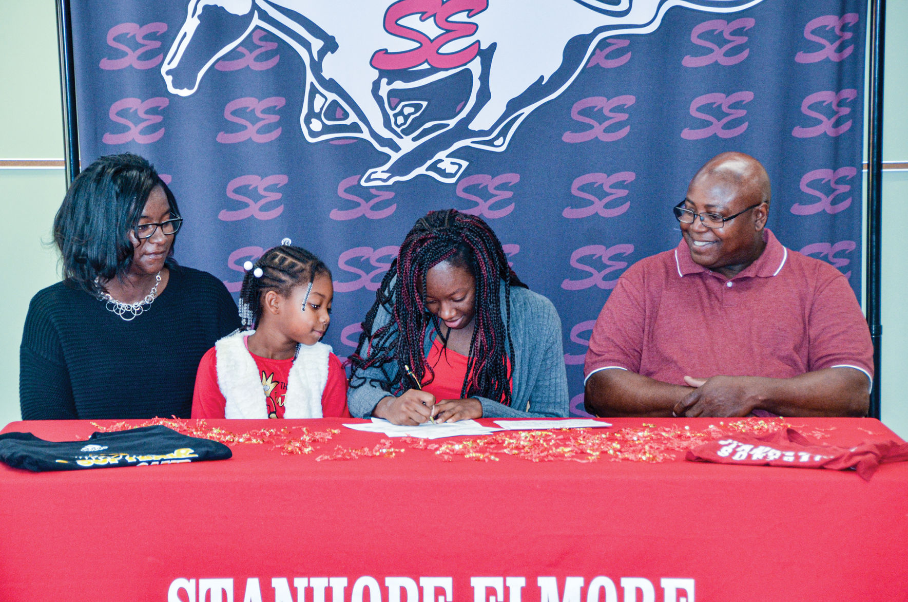 Neci King signing